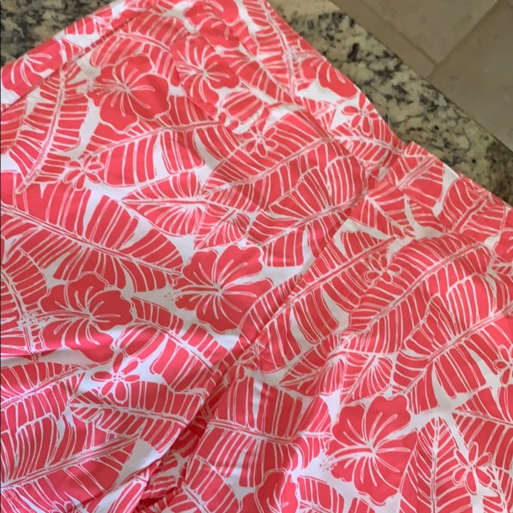 Salmon size 32 men swim trunks brand new